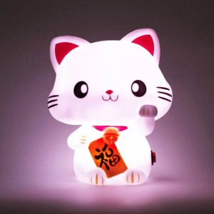 lampe-veilleuse-chat-maneki-neko-led-6-couleurs